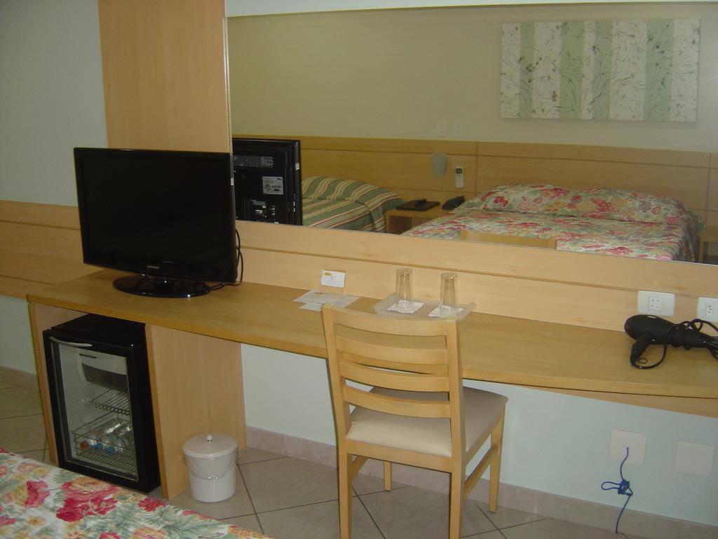 Hotel Domani Guarulhos Eksteriør billede
